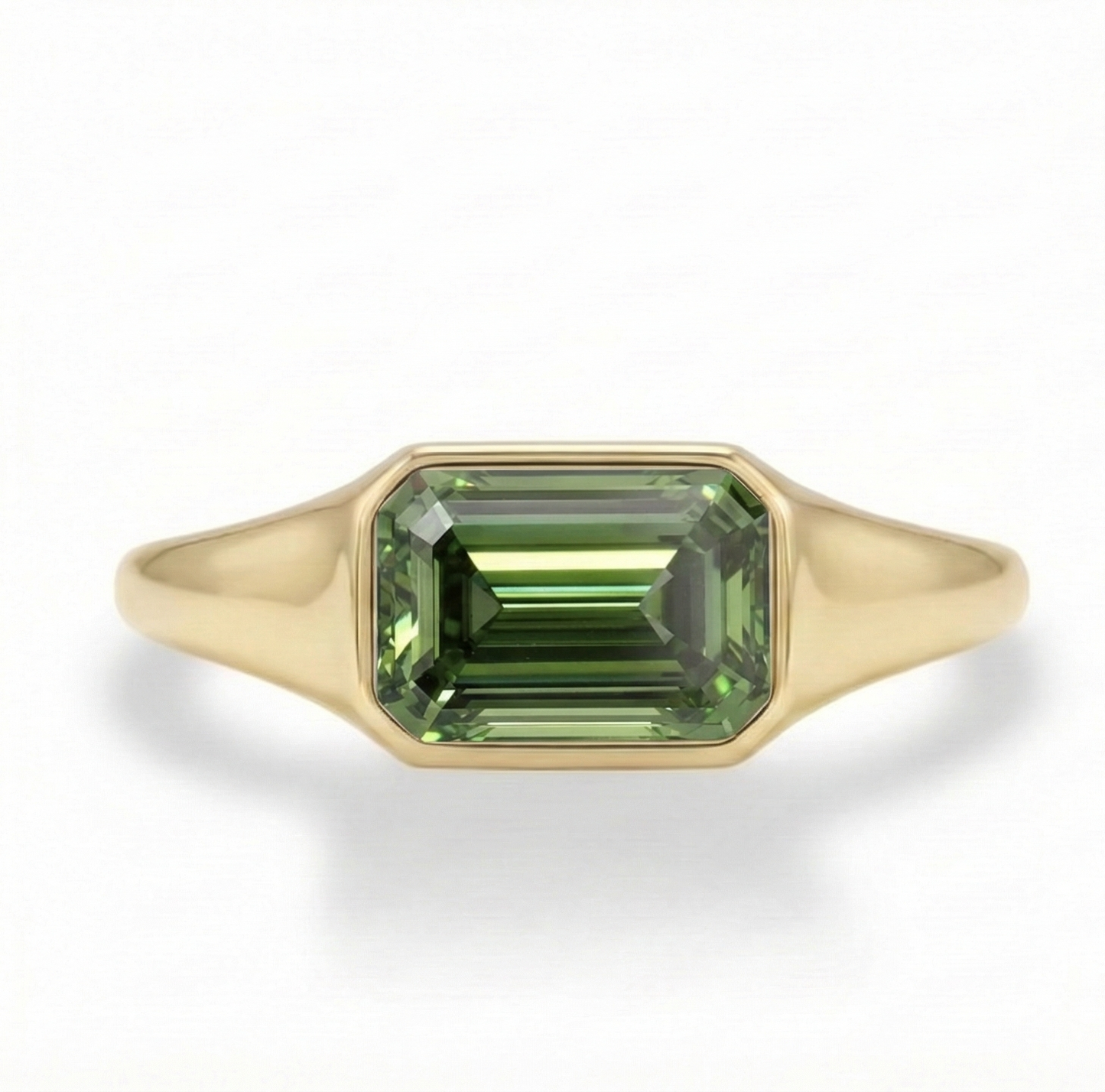 Signet Diamond Green Colour