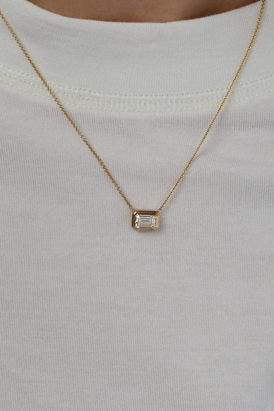 AHONA EMERALD Pendant