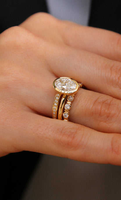 OVAL BEZEL SOLITAIRE