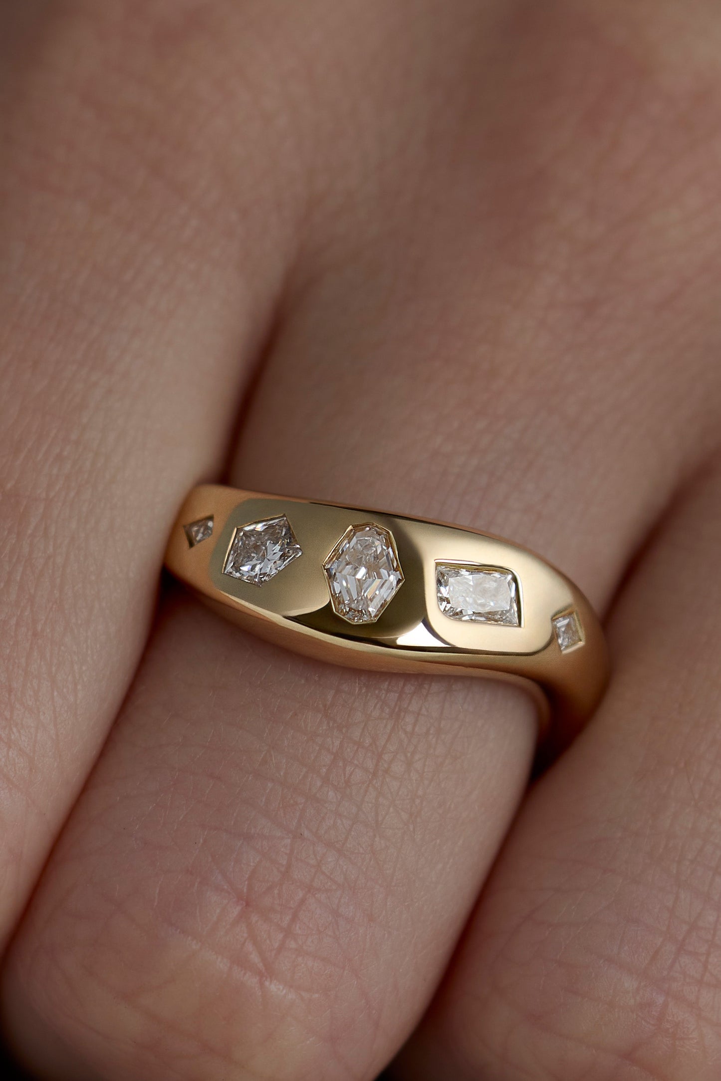 CLUSTER III Ring