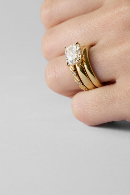 Elongated Cushion SOLITAIRE