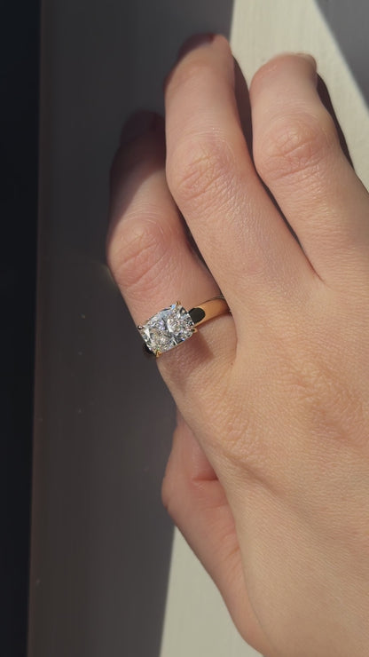 Elongated Cushion SOLITAIRE