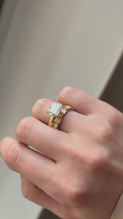 Elongated Cushion SOLITAIRE